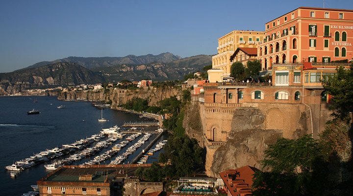 Sorrento: uno de los resorts junto al mar más famosos de Italia